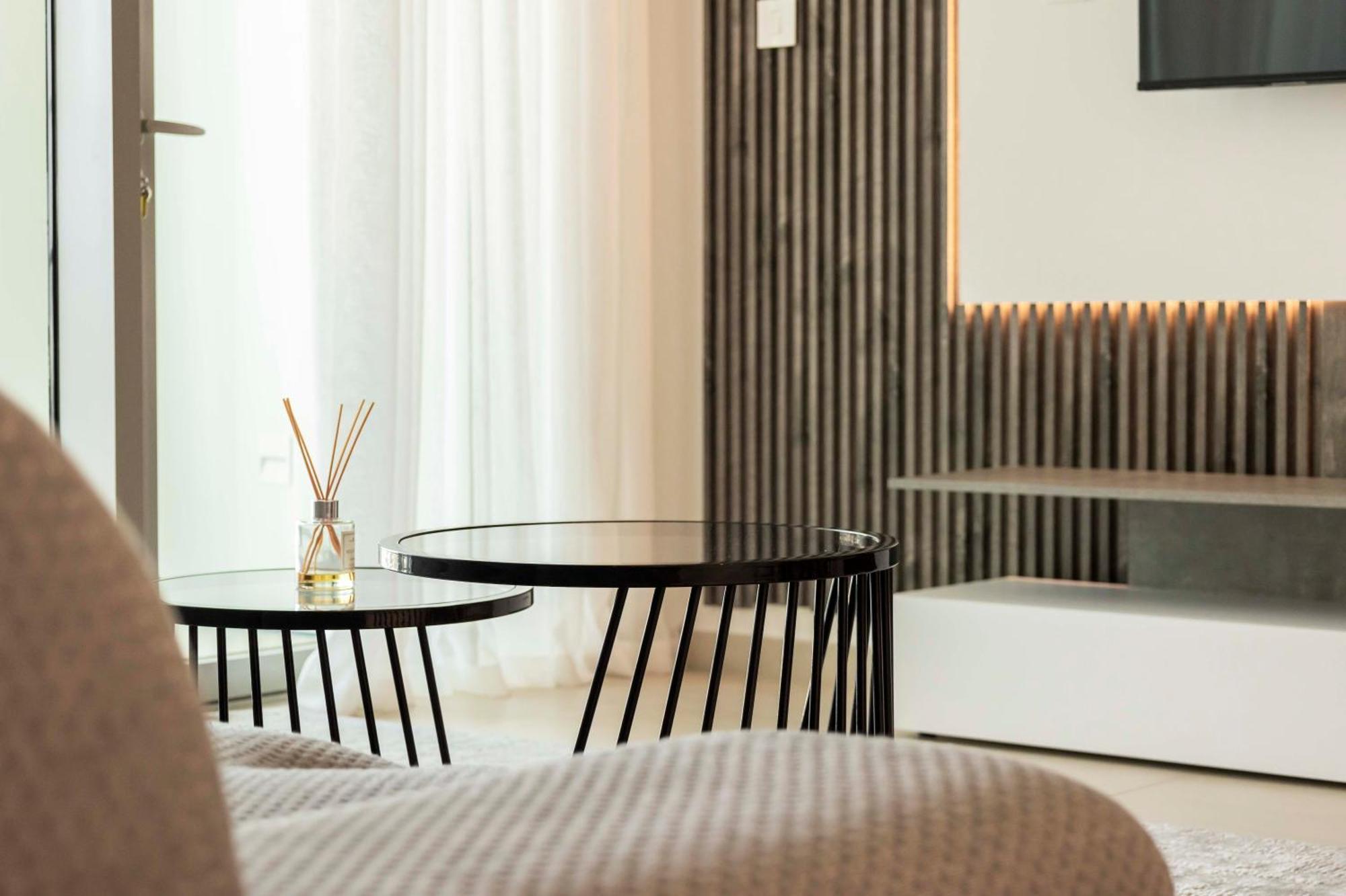 Apartment Modern At Downtown By Serenity Living Homes *